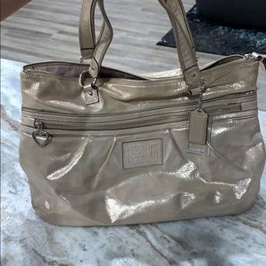 Beautiful Pearl Coach Soho bag
